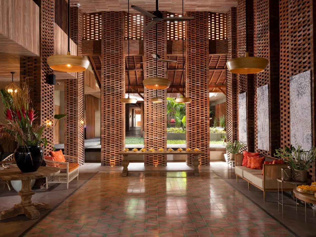 Amnaya Benoa Resor 4*