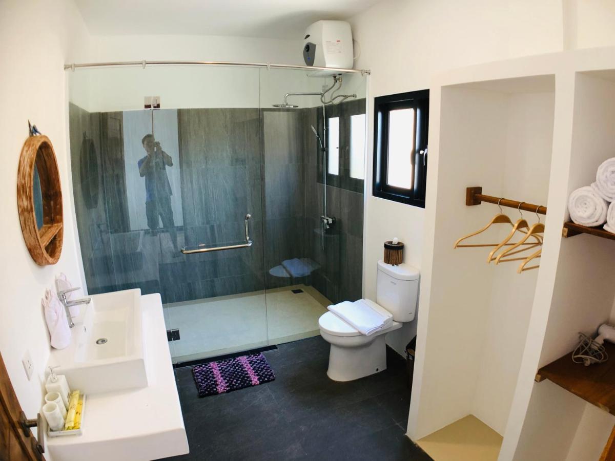Hotel Argia Nusa Penida 4*