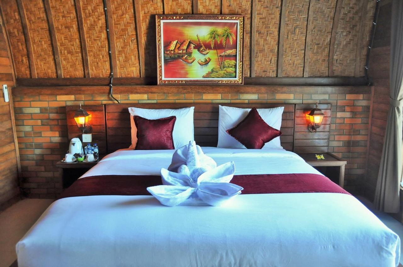 Surya Chandra 3*