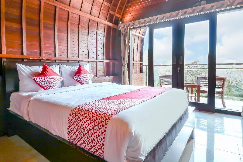 Sekar Arum Riverside In Canggu Hotel