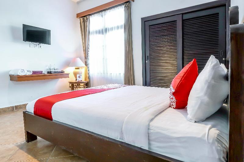 Sekar Arum Riverside In Canggu Hotel 2*