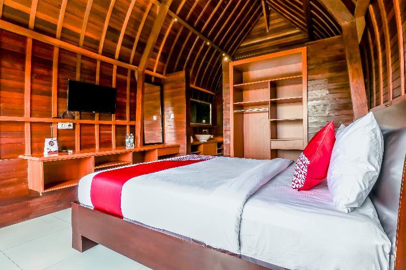 Sekar Arum Riverside In Canggu Tanah Lot (Bali)