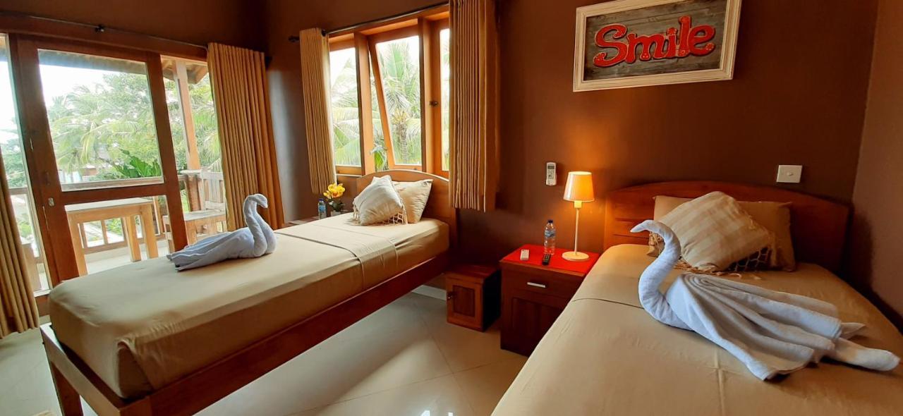 Hotel The Point Surfcamp Bali 3*
