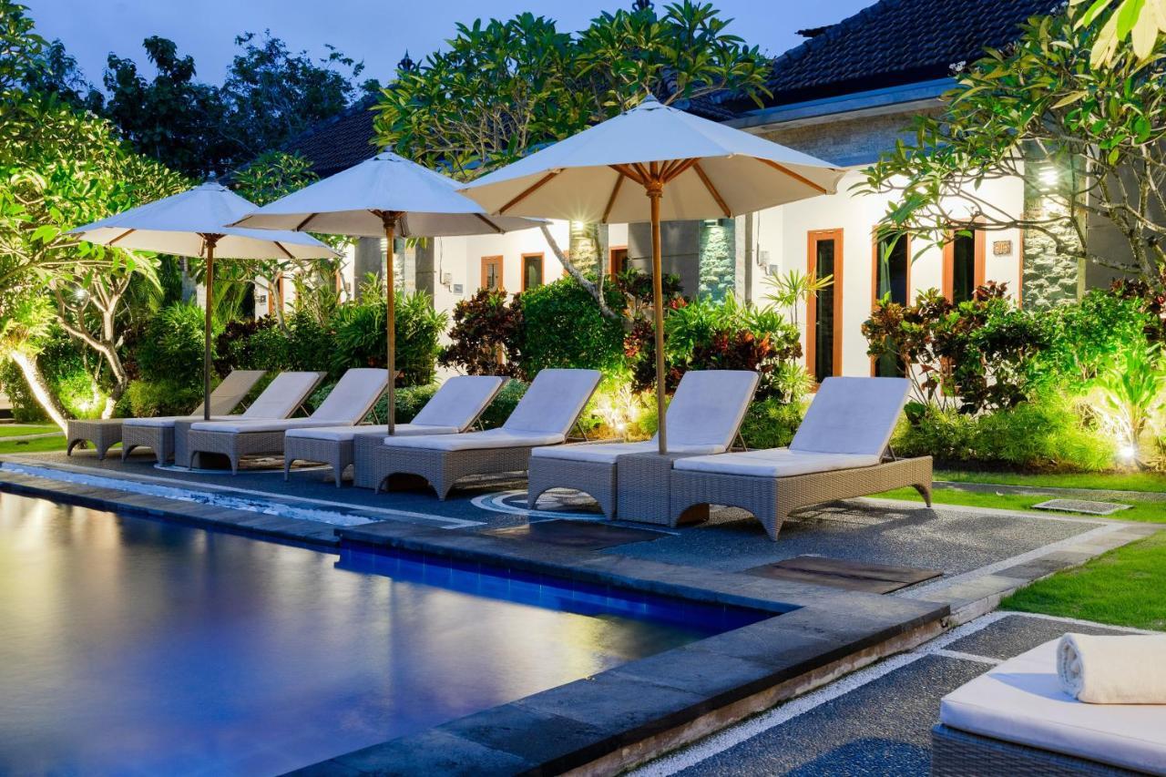 Wira & Uluwatu (Bali)