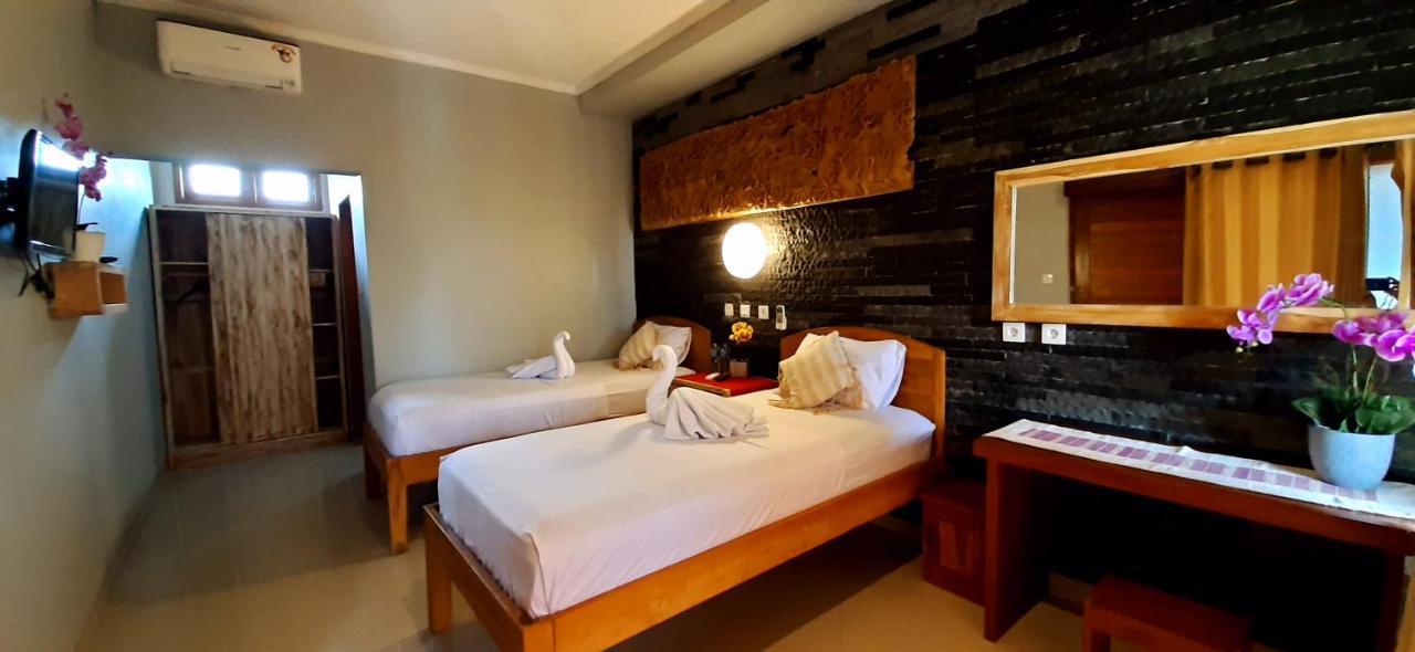 Hotel The Point Surfcamp Bali 3*