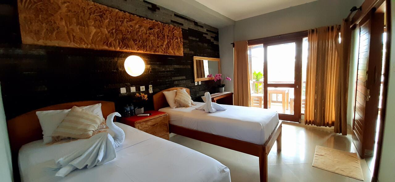Hotel The Point Surfcamp Bali Pulukan
