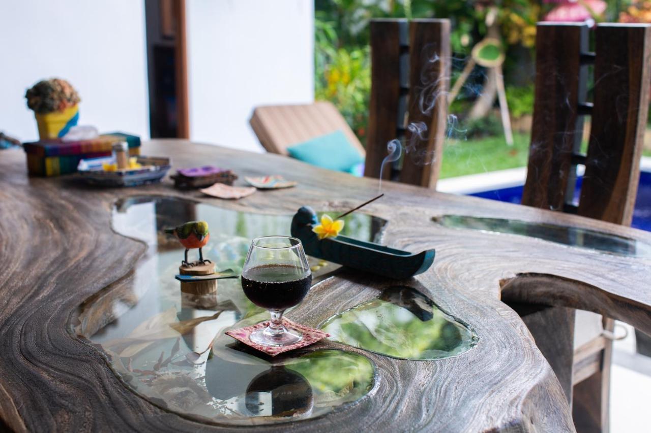 Masbro Art Seminyak (Bali)