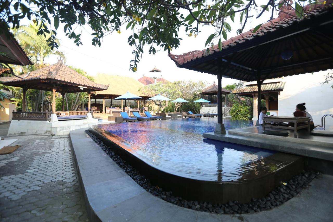 Hotel Fat Yogi Kuta (Bali)