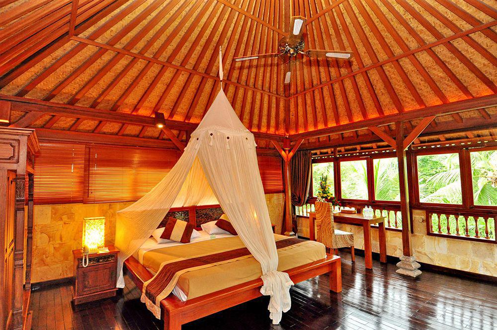 Resort Hotel Villa Ubud 3*