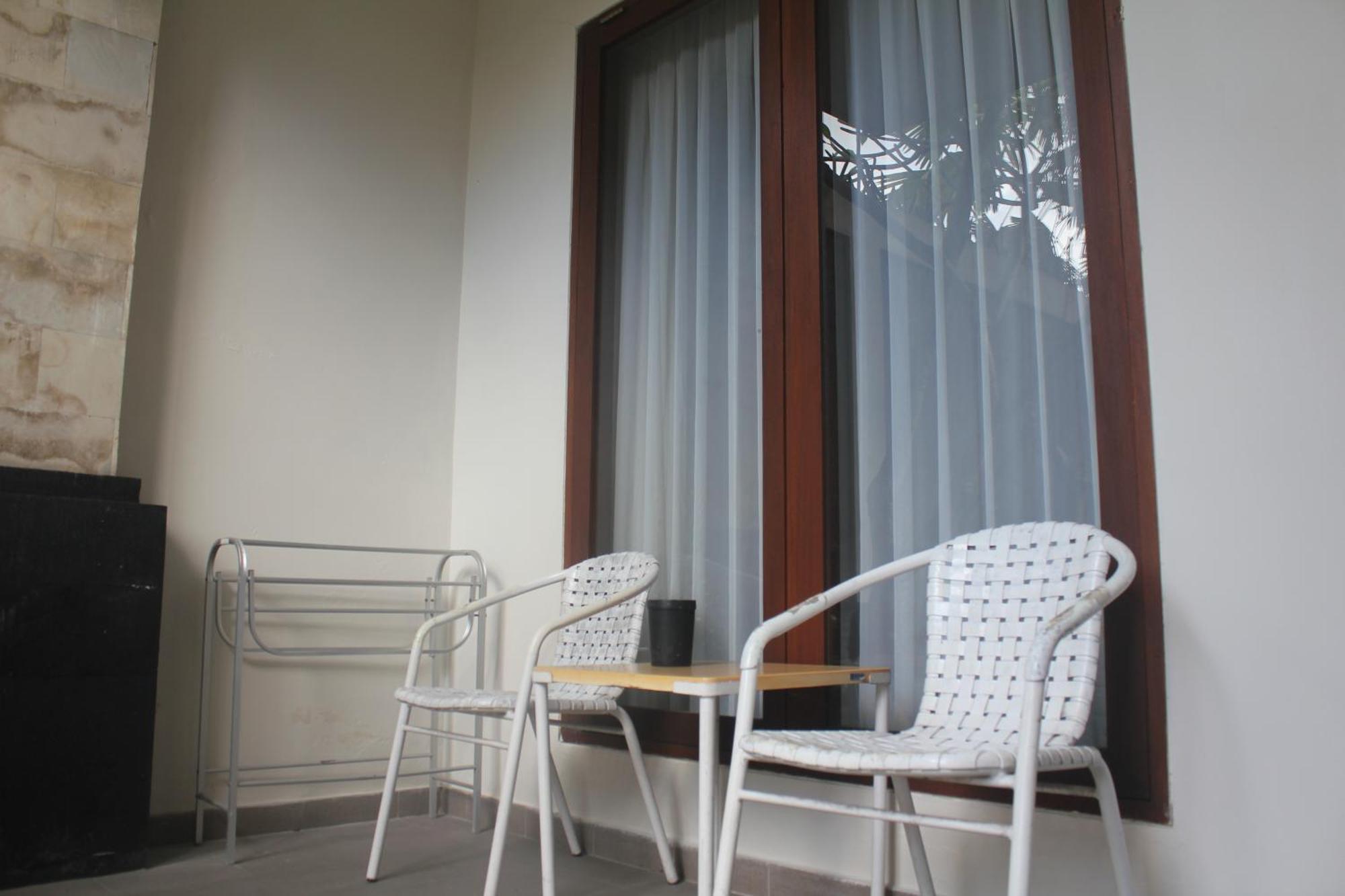 Aparthotel Suji 2*