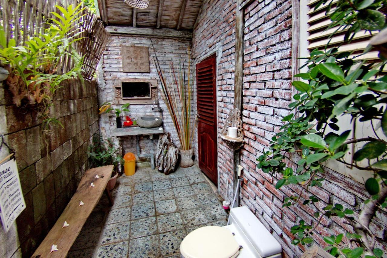 Tempat Tidur & Sarapan Santhiku & Lovina (Bali)