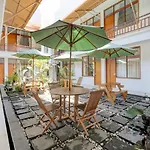 Oyo 3850 Bali Kepundung Hotel