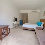Hikari Guesthouse