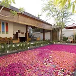 Ellora Villas