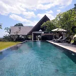Jeda Villa Modern Stylish Luxury Villa
