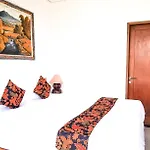 Santi Homestay