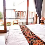 Santi Homestay