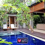 The Wolas Villas