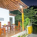 Kurnia Guest House & Spa