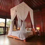 Kupu Kupu Barong Villas And Tree Spa By L\'Occitane