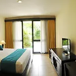 Blue Point Bay Villas & Spa