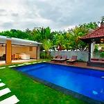 Puri Saron Hotel Baruna Beach Lovina