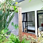 Vande Guest House