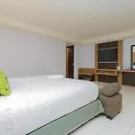 Urbanview Hotel Taman Suci Denpasar Bali