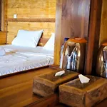 Malibu Huts