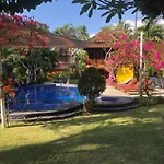 Kura Kura Villas