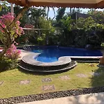 Kura Kura Villas
