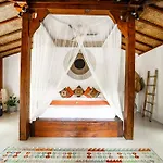 Kayu Mama Resort And Spa