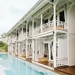Mambo Hill Resort
