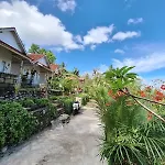 La Colina Bungalow