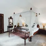 Kishi-Kishi Artvilla