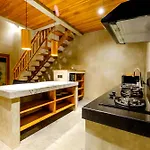 Canggu Wooden Green Paradise