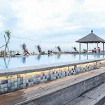 Kutabex Beachfront Hotel