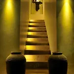 Room & Vespa 1