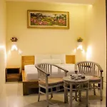 Putri Homestay