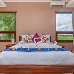 Solo Villas & Retreat