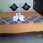 Kubu Sunset Guest House