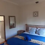 Mango 5 Hotel