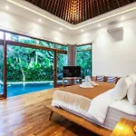 Brand New Paya Paya Villa 4 Bedroom Villa Seminyak