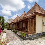 Batang Golden Hills