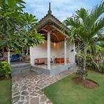 The Cubang Hut\'S Lembongan