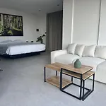 Onyx Beach Hotel