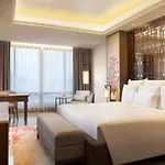Eden\'Z Suite\'S Hotel