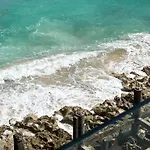 Mahi Mahi Beach Shack And Suites