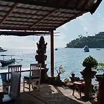 Sunrise Cafe Bungalows