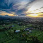Ayu Duwur Beji